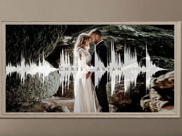 Soundwave art with photo capturing first dance song